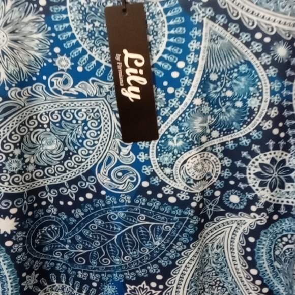 Tunic - Picture 2 of 3